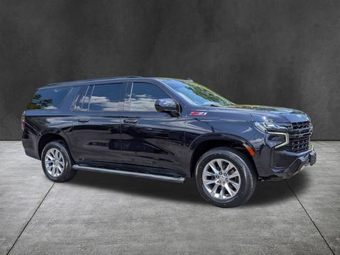 Used 2021 Chevrolet Suburban Z71 AWD/4WD image 2