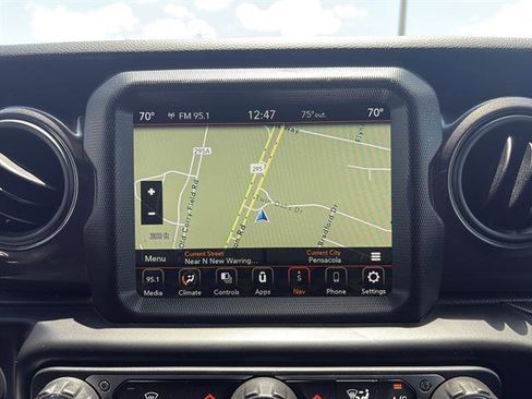 Used 2022 Jeep Wrangler Unlimited Sport AWD/4WD image 23