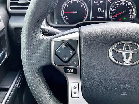 Used 2020 Toyota 4Runner Limited RWD image 11