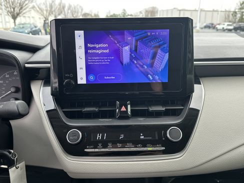 Used 2024 Toyota Corolla LE image 24