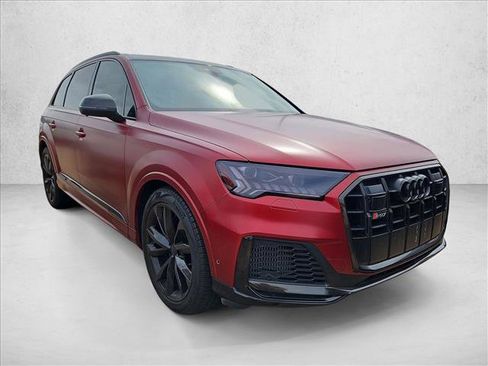 Used 2021 Audi SQ7 Prestige w/ Prestige Package image 3