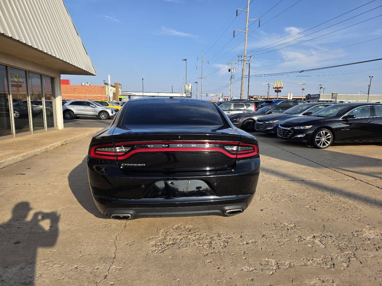 Used 2022 Dodge Charger SXT w/ Leather Interior Group RWD image 7