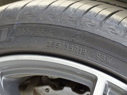 Used 2024 Genesis G70 2.5T image 46