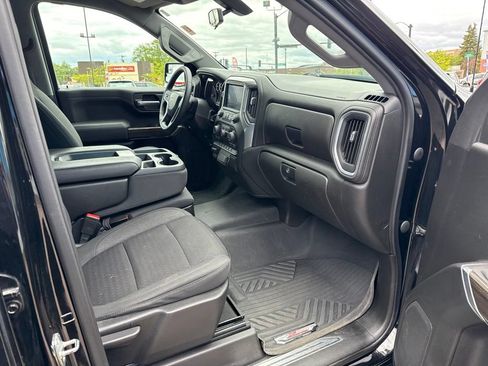 Used 2022 Chevrolet Silverado 1500 LT AWD/4WD image 33