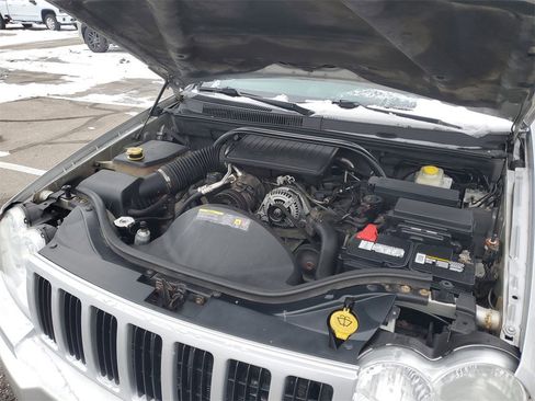 Used 2007 Jeep Grand Cherokee Laredo image 28