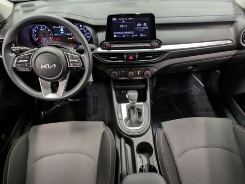 Certified 2023 Kia Forte LXS w/ LXS Technology Package image 23