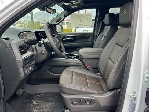 New 2026 Chevrolet Tahoe High Country AWD/4WD image 2