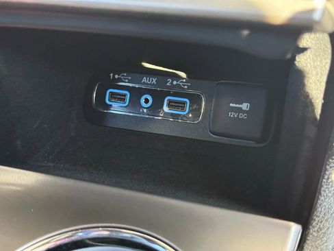 Used 2021 Jeep Grand Cherokee Laredo X image 31