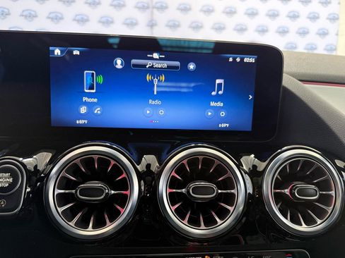 Used 2025 Mercedes-Benz GLA 250 4MATIC w/ Winter Package image 32