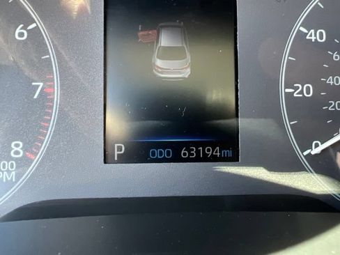 Used 2023 Toyota Corolla LE FWD image 12