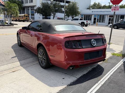 Used 2013 Ford Mustang Premium RWD image 8