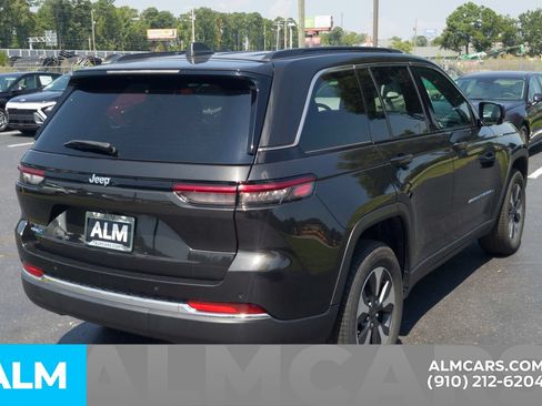 Used 2024 Jeep Grand Cherokee Limited 4xe AWD/4WD image 5