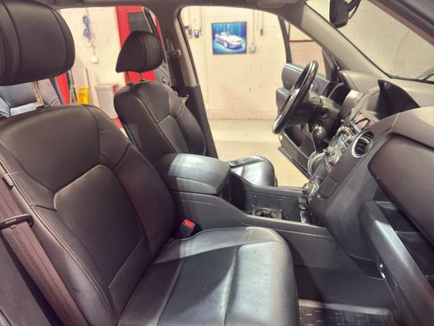 Used 2013 Honda Pilot Touring image 23