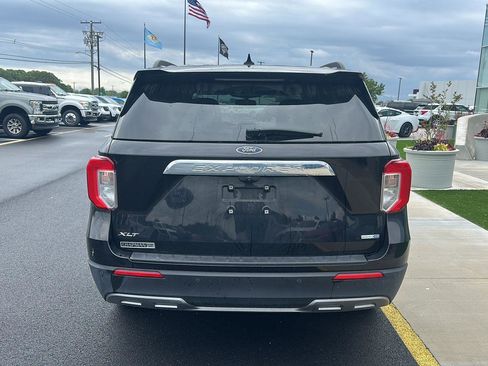 Used 2020 Ford Explorer XLT w/ Equipment Group 202A AWD/4WD image 6