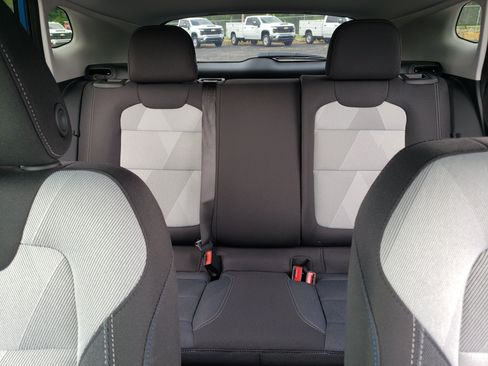 New 2026 Chevrolet Trax LS w/ LS Convenience Package FWD image 30