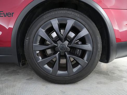 Used 2023 Tesla Model X image 9