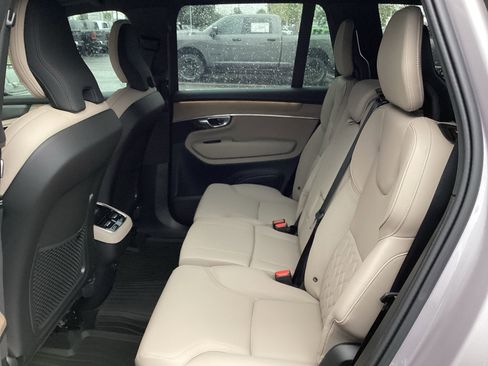 Used 2026 Volvo XC90 B6 Plus w/ Protection Package Premier AWD/4WD image 33