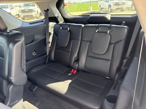 Used 2022 Ford Explorer XLT w/ Equipment Group 202A AWD/4WD image 21