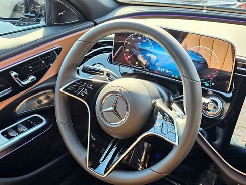 New 2026 Mercedes-Benz E 350 4MATIC Sedan image 28