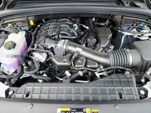 New 2025 Jeep Grand Cherokee L Overland w/ Trailer Tow Package image 28