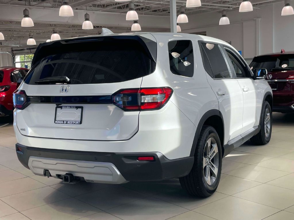 Used 2024 Honda Pilot EX-L image 4