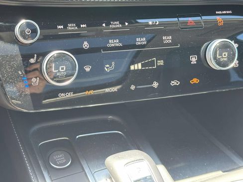 Used 2023 INFINITI QX60 Luxe w/ Cargo Package AWD/4WD image 12