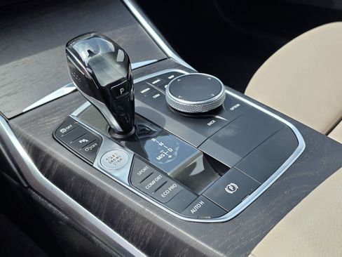 Used 2019 BMW 330i Sedan w/ Premium Package RWD image 34