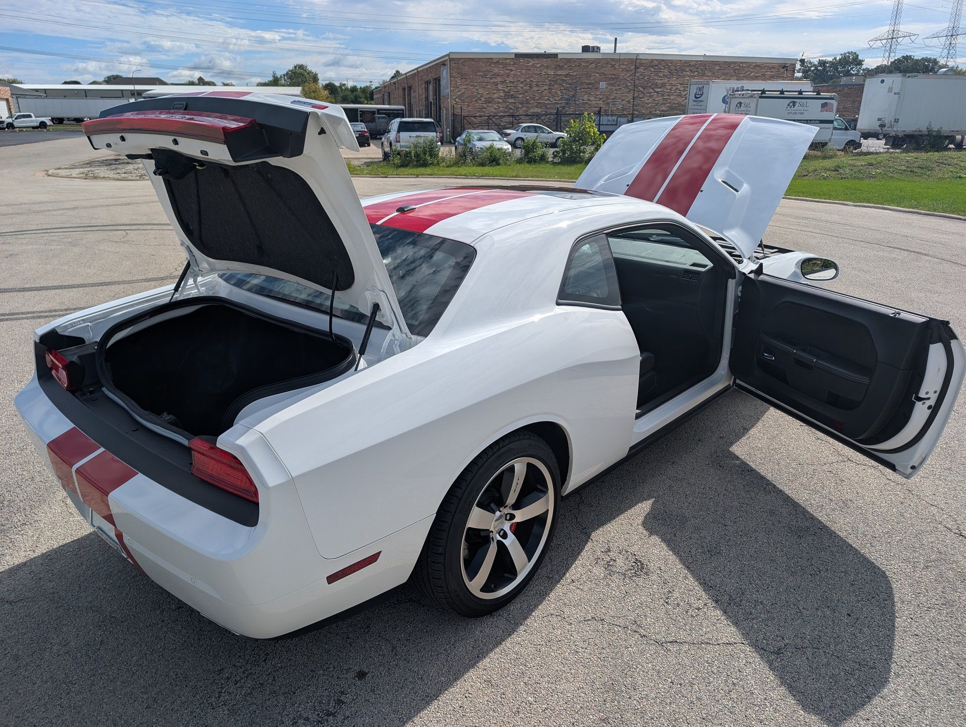 Used 2013 Dodge Challenger SRT8 RWD image 5