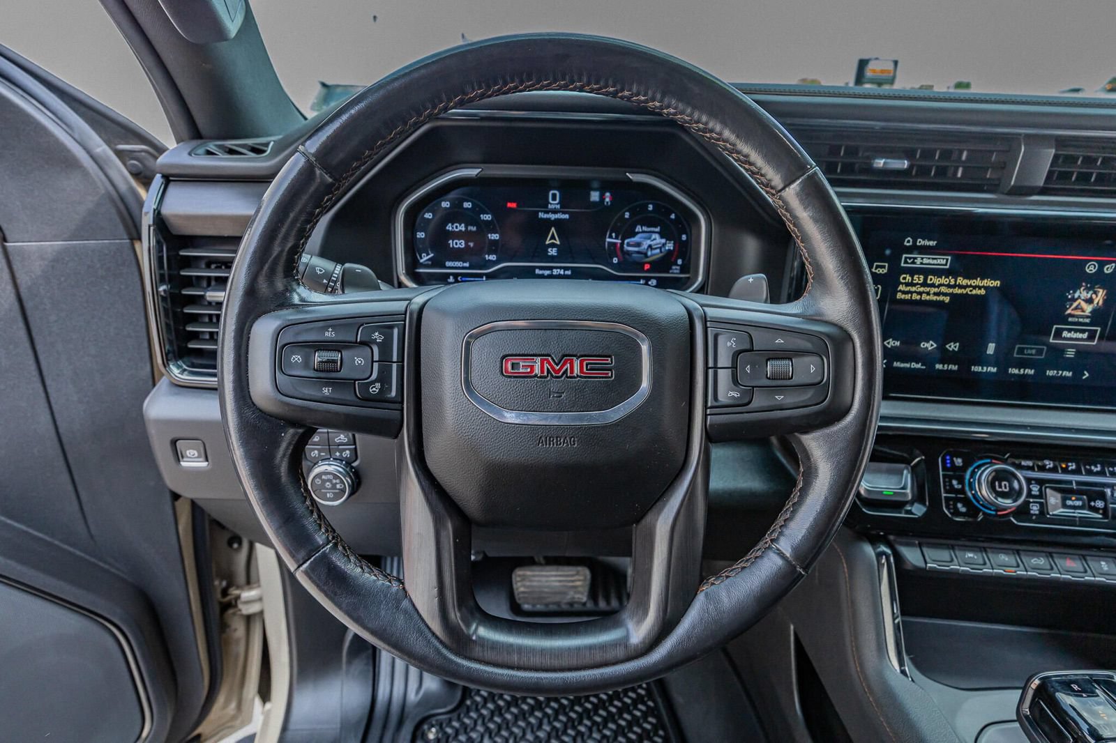 Used 2022 GMC Sierra 1500 AT4 w/ AT4 Preferred Package AWD/4WD image 19