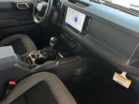 New 2026 Ford Bronco 4-Door AWD/4WD image 15