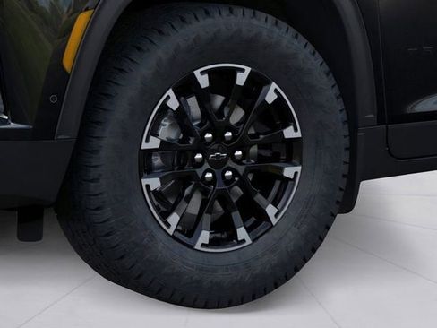 New 2026 Chevrolet Traverse Z71 w/ Enhanced Driving Package AWD/4WD image 7