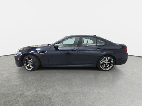 Used 2013 BMW M5 image 8