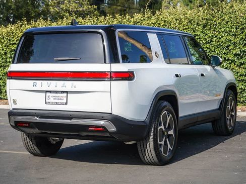 Used 2023 Rivian R1S Adventure AWD/4WD image 6