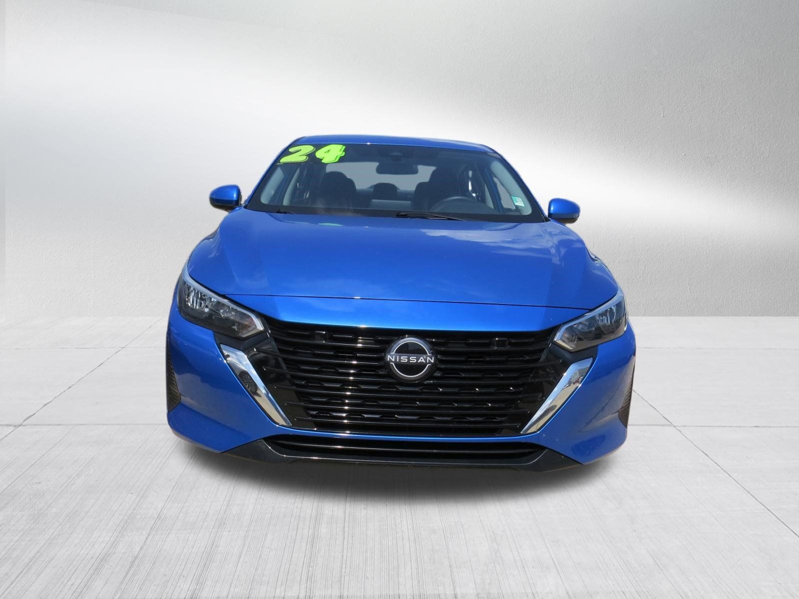 Used 2024 Nissan Sentra SV FWD image 8