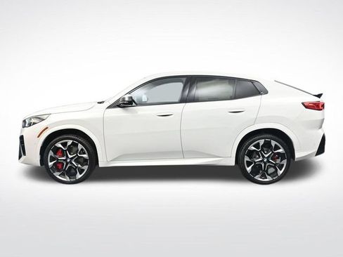 New 2026 BMW X2 xDrive28i w/ Technology Package AWD/4WD image 8