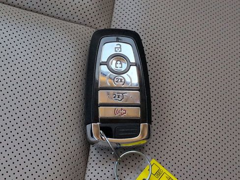 Certified 2024 Lincoln Corsair FWD w/ Equipment Group 101A image 29