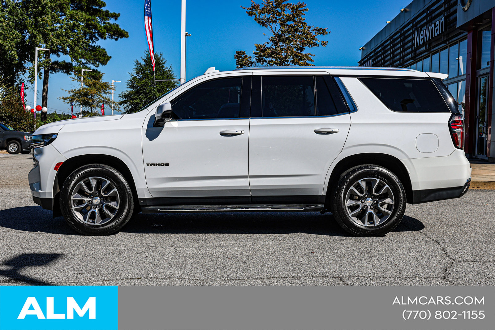 Used 2022 Chevrolet Tahoe LT w/ Luxury Package RWD image 9