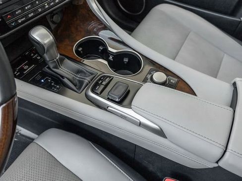 Used 2019 Lexus RX 350 FWD w/ Navigation Package image 10