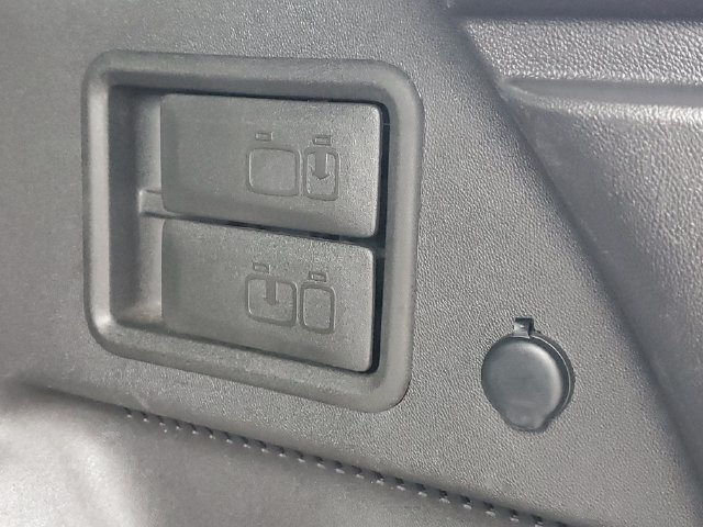 Used 2024 Chevrolet Equinox LT AWD/4WD image 8