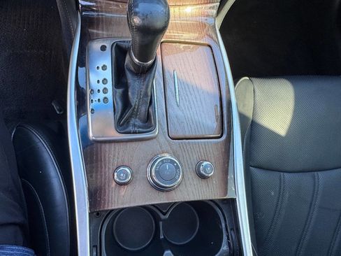 Used 2015 INFINITI Q70 L 3.7 w/ Deluxe Touring Package image 21