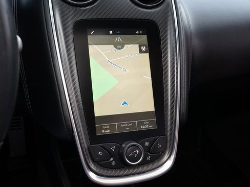 Used 2018 McLaren 570S Spider image 19