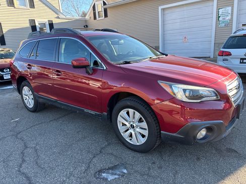 Used 2015 Subaru Outback 2.5i Premium image 7
