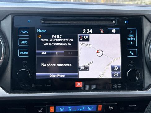 Used 2016 Toyota Tacoma Limited image 35