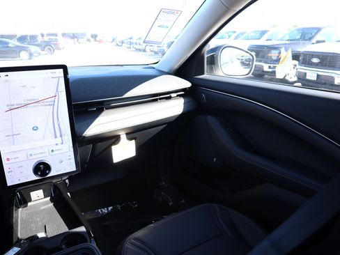 New 2025 Ford Mustang Mach-E Premium image 33