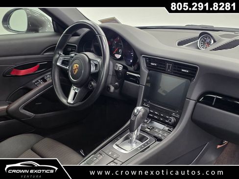 Used 2018 Porsche 911 Carrera T w/ Carrera T Interior Package RWD image 18