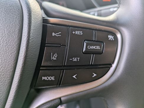 Used 2022 Lexus ES 350 w/ Premium Package image 14