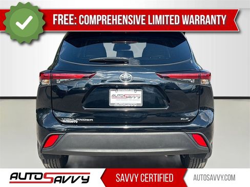 Used 2024 Toyota Highlander XLE image 6