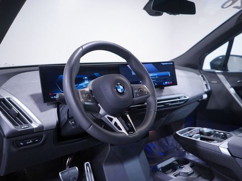 Used 2026 BMW iX xDrive60 w/ M Sport Package AWD/4WD image 6