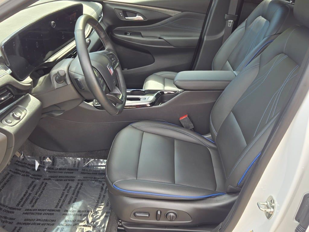 Used 2025 Buick Envista Sport Touring w/ Convenience I Package FWD image 19
