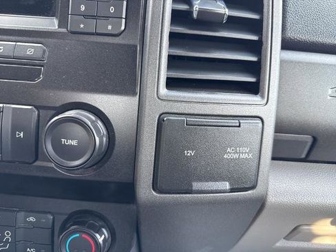 Certified 2021 Ford F550 4x4 Regular Cab Super Duty image 18
